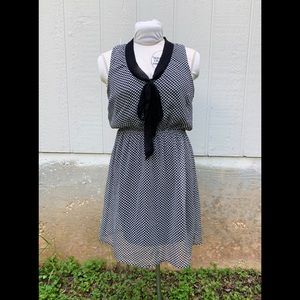 Xhilaration M Casual Black And White Dress